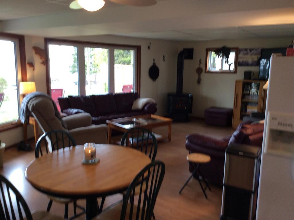 N' This On The Bay -Vacation Suite Wiarton Extérieur photo