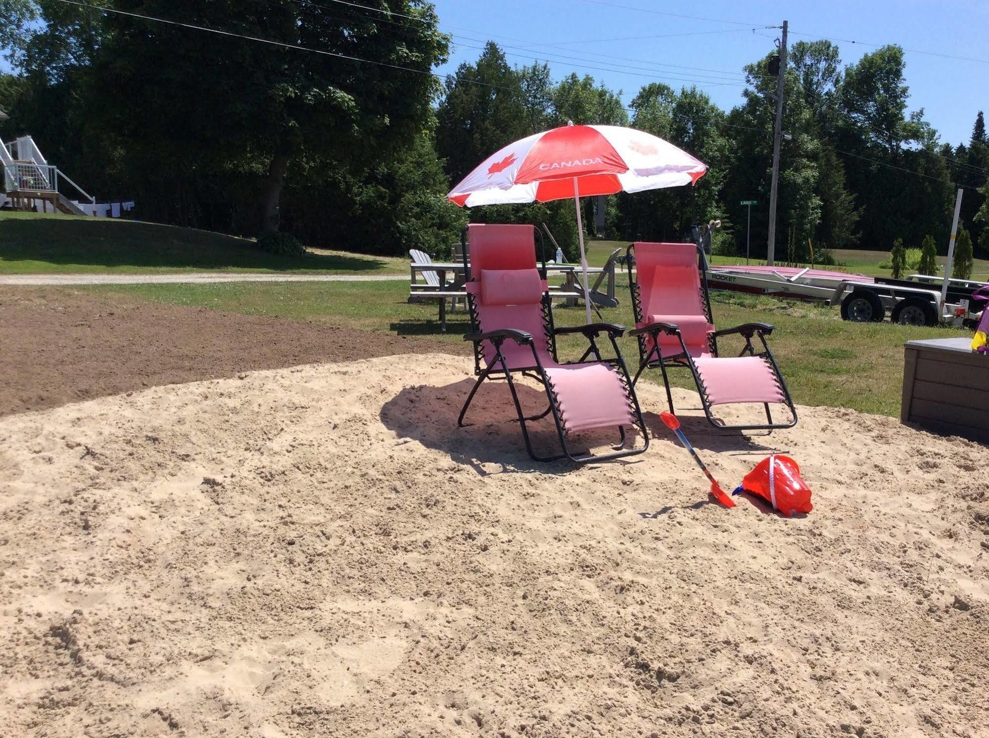 N' This On The Bay -Vacation Suite Wiarton Extérieur photo